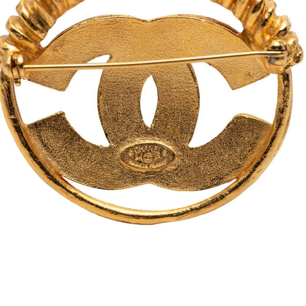 CHANEL Vintage Gold Logo Brooch - Picture 3 of 3